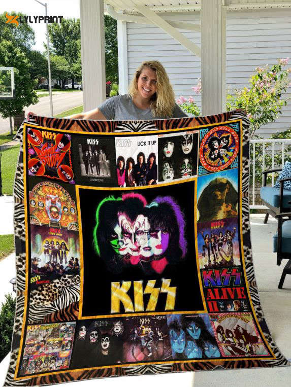 Kiss Quilt Blanket For Fans Home Decor Gift , Soft Quilt, King Size, All Season Cozy Quilt QB0901