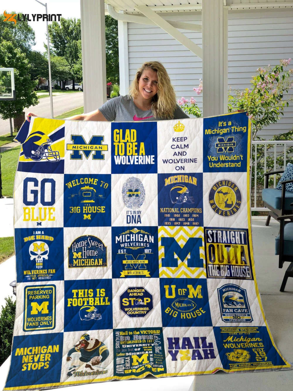 Michigan Wolverines Quilt Blanket For Fans Home Decor Gift , Soft Quilt, King Size, All Season Cozy Quilt QB0901